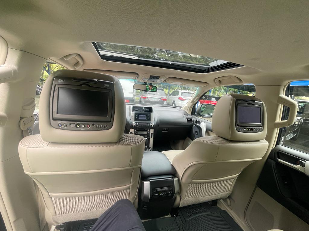 Toyota Land Cruiser Prado 2013
