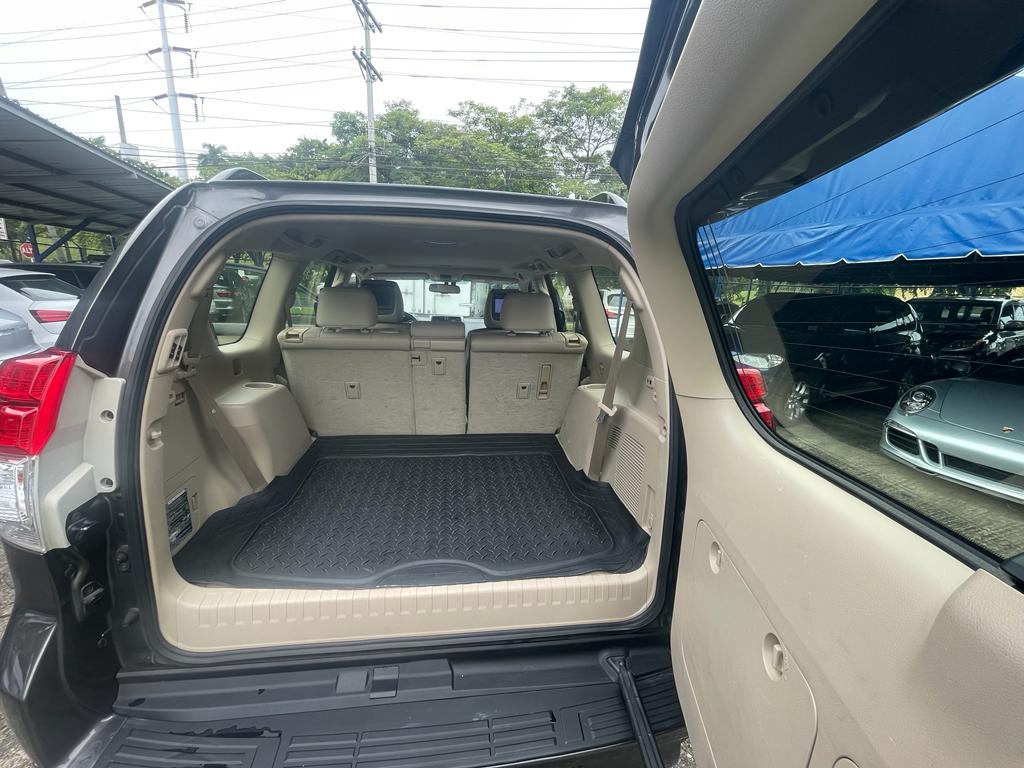 Toyota Land Cruiser Prado 2013