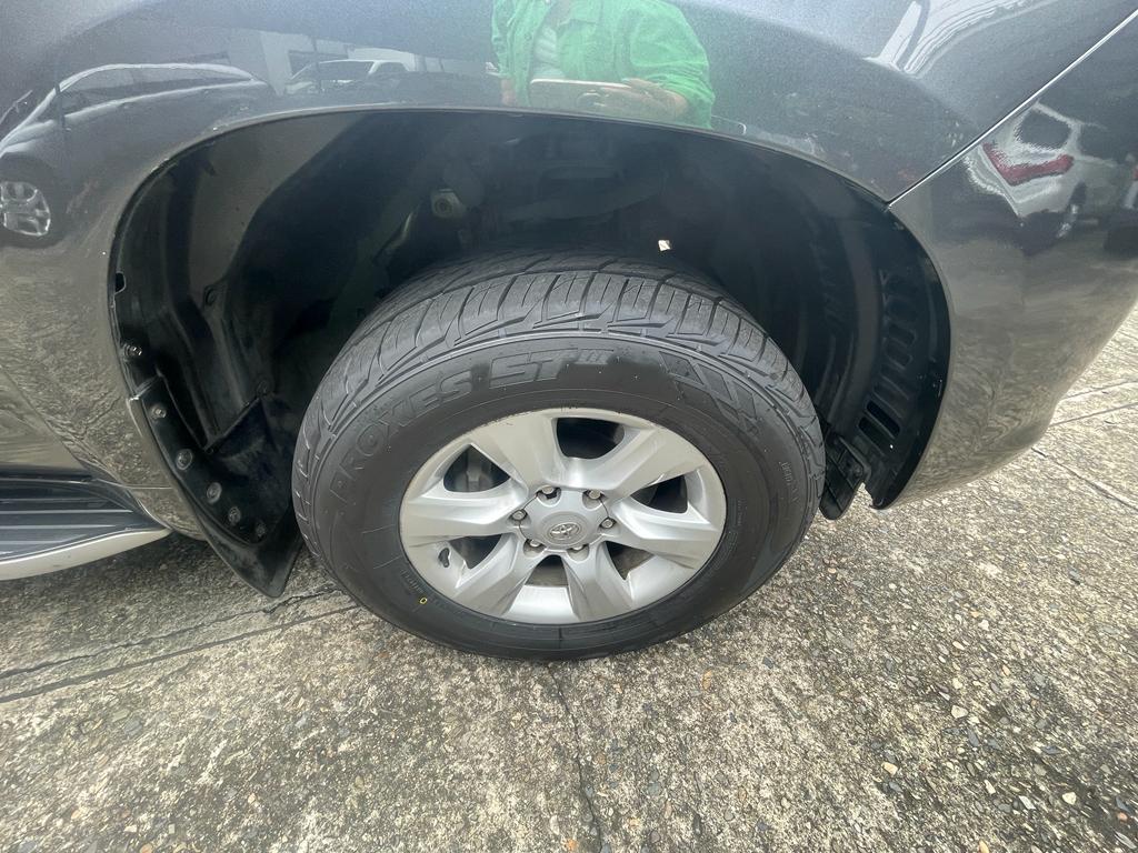 Toyota Land Cruiser Prado 2013