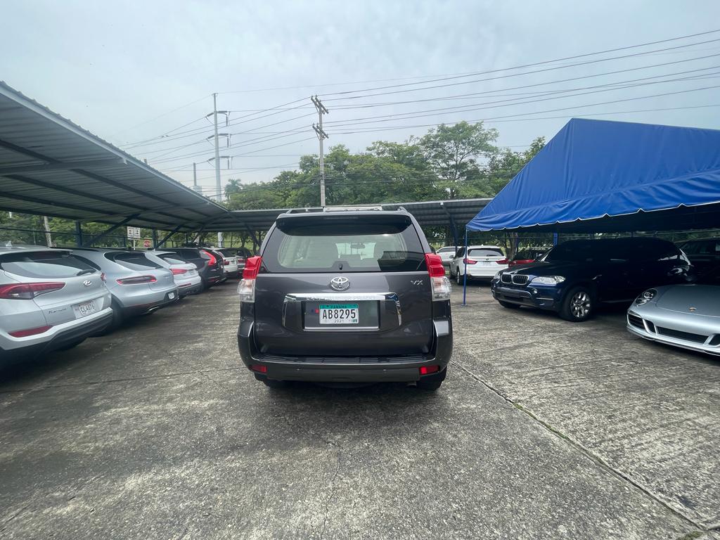 Toyota Land Cruiser Prado 2013