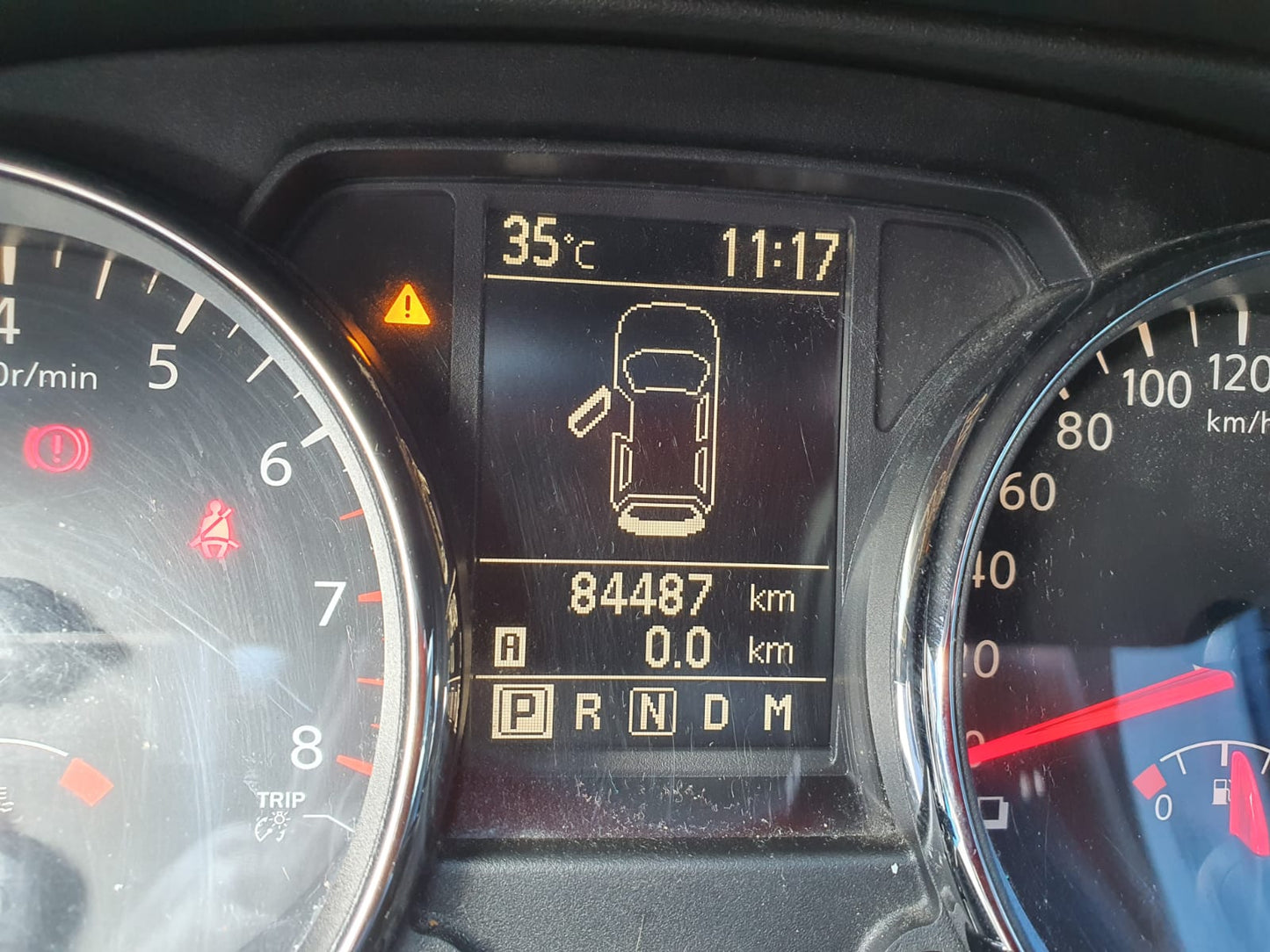 NISSAN QASQAI 2012