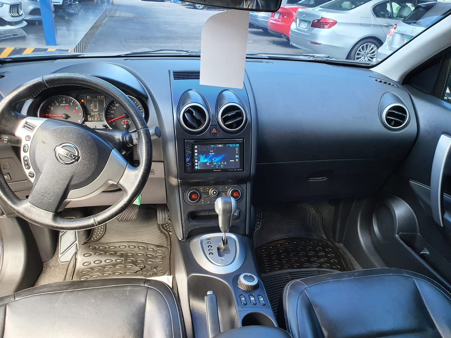 NISSAN QASQAI 2012