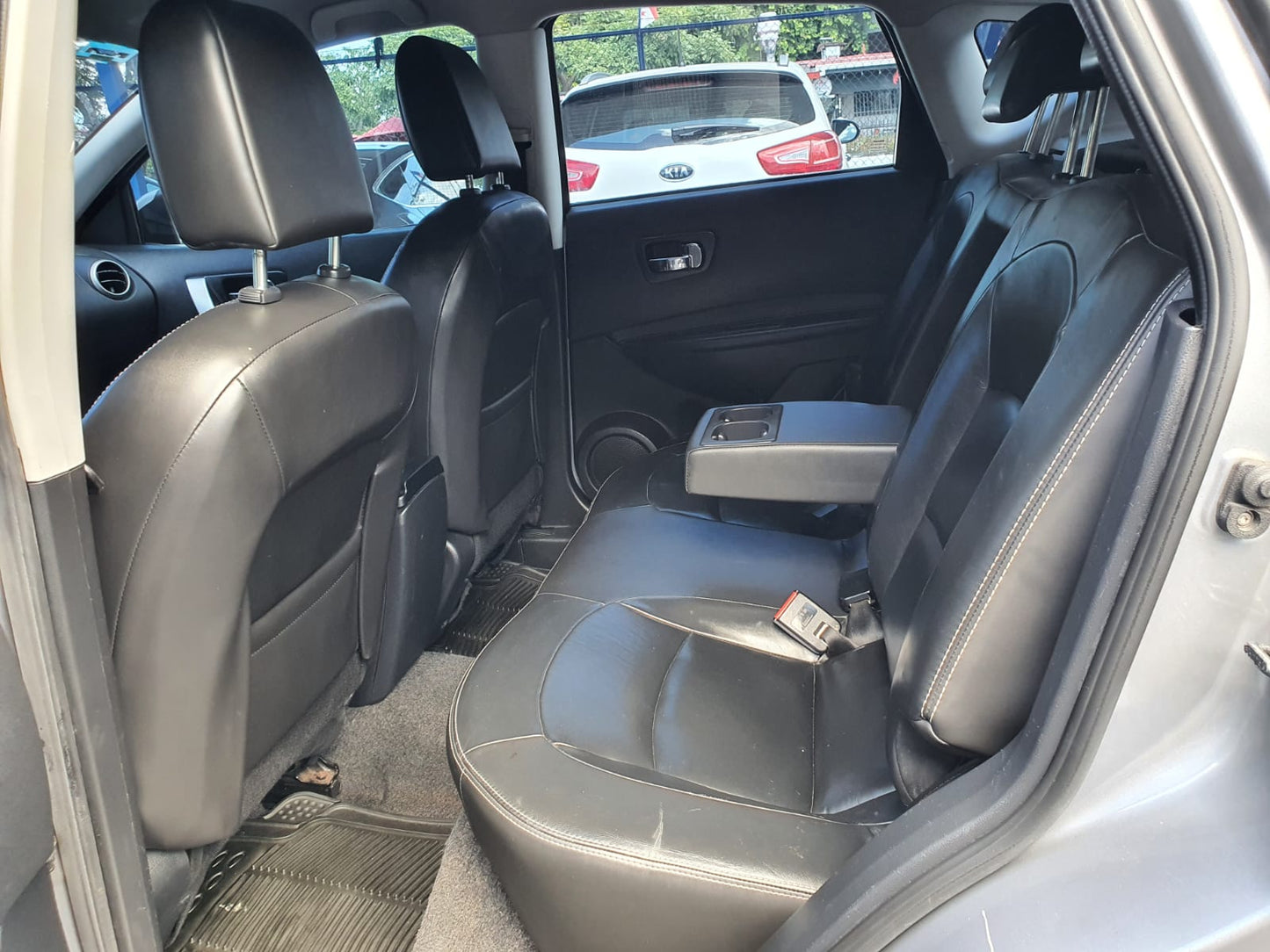 NISSAN QASQAI 2012