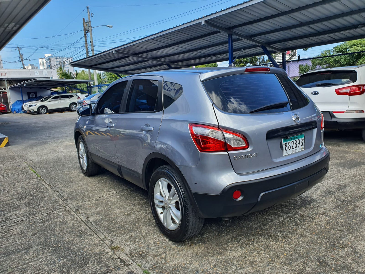 NISSAN QASQAI 2012