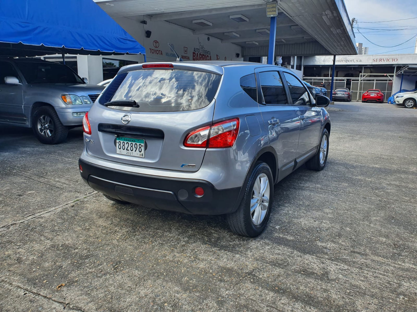 NISSAN QASQAI 2012