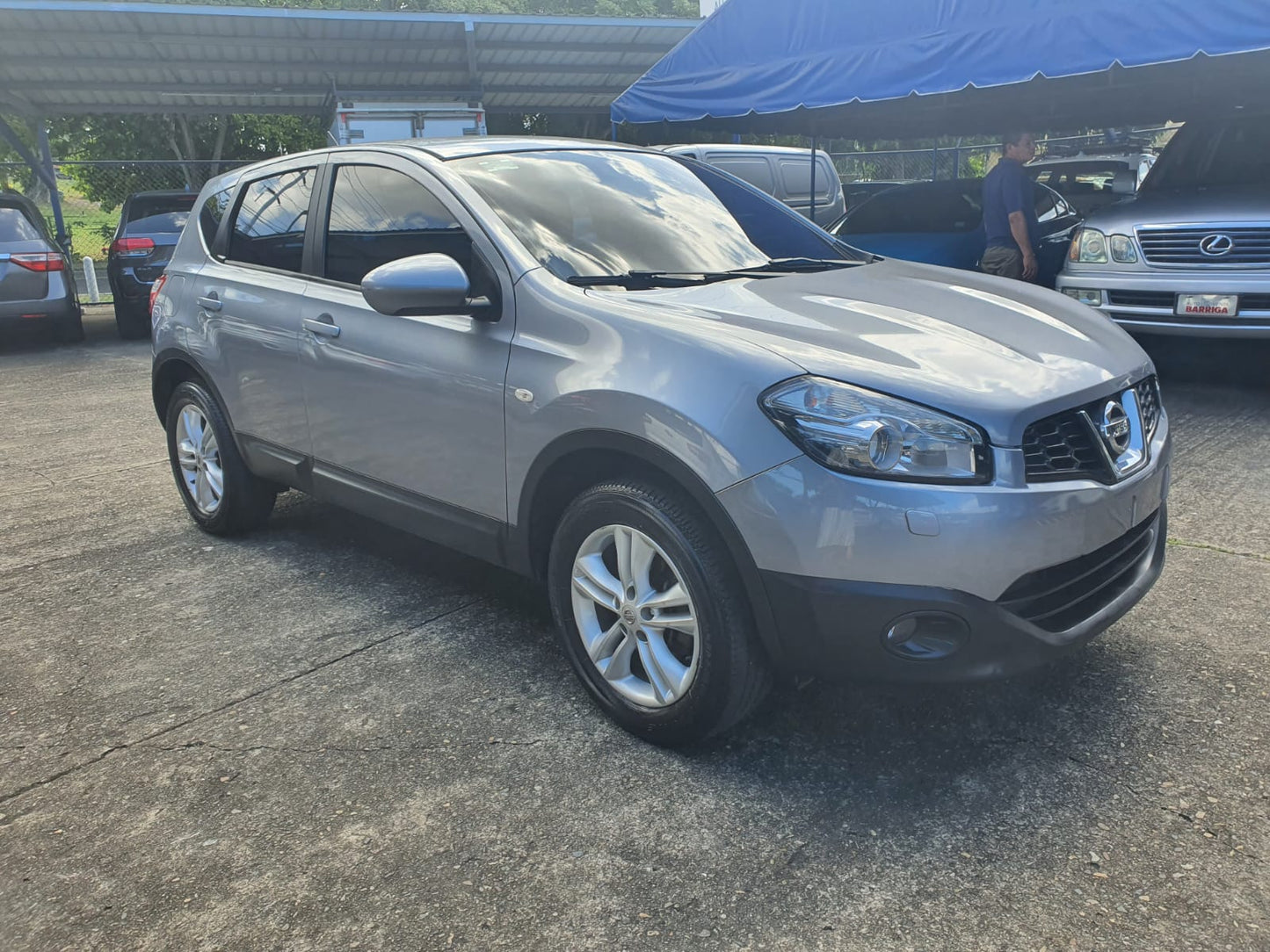 NISSAN QASQAI 2012