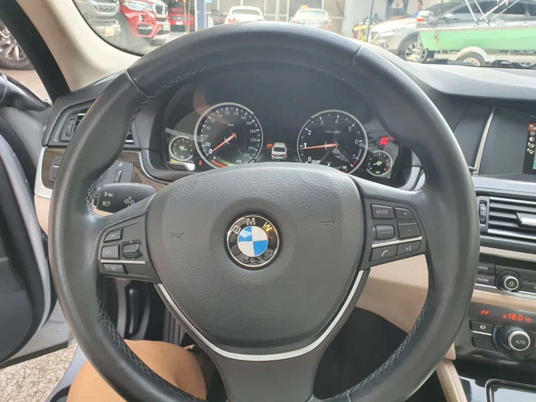 BMW 528i 2015