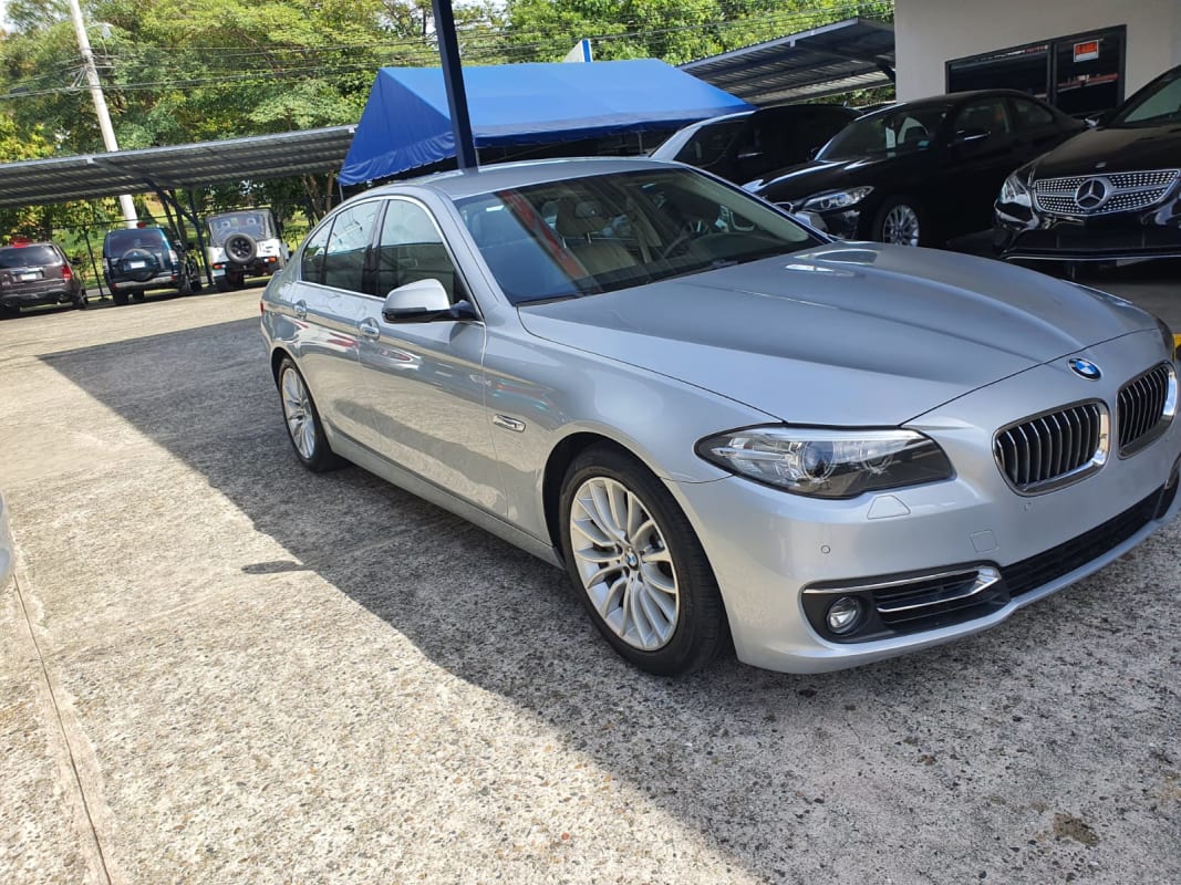BMW 528i 2015