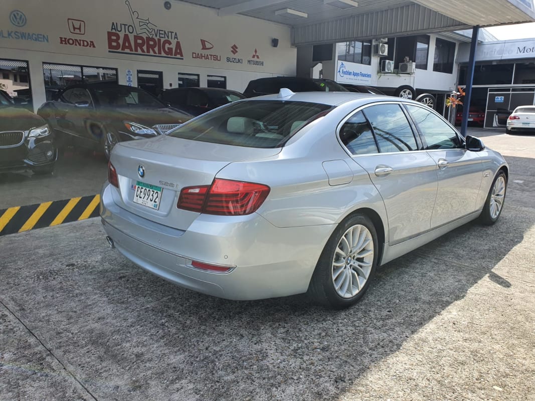 BMW 528i 2015