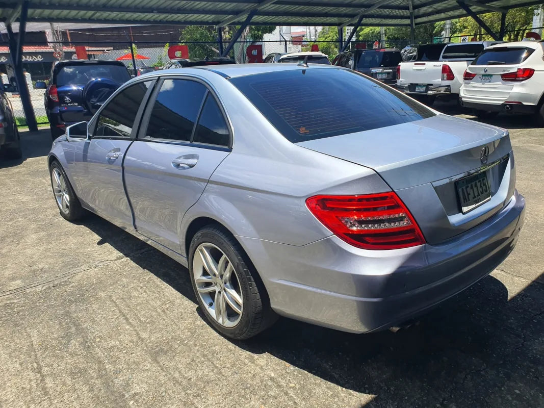 Mercedes Benz C-Class 180 2013