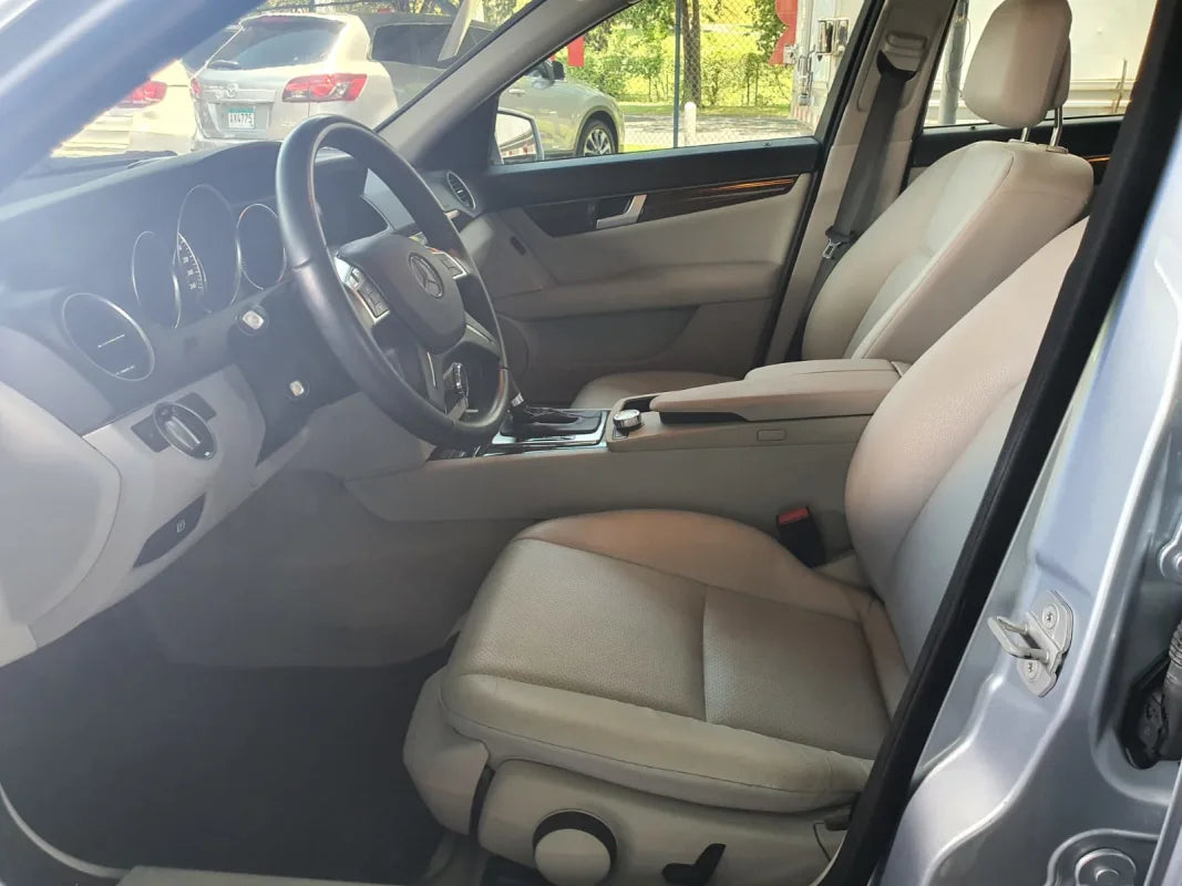 Mercedes Benz C-Class 180 2013
