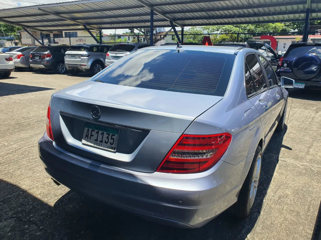 Mercedes Benz C-Class 180 2013