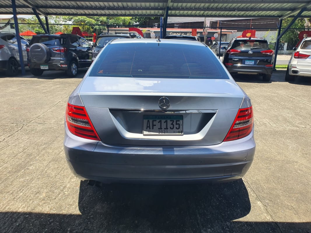 Mercedes Benz C-Class 180 2013